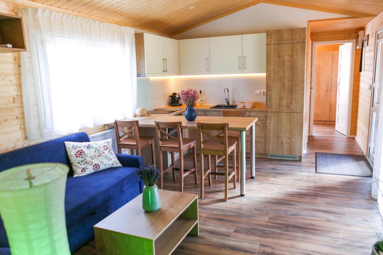 Naposoldal Vendeghaz Apartament